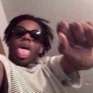 Meet your Posher, Val